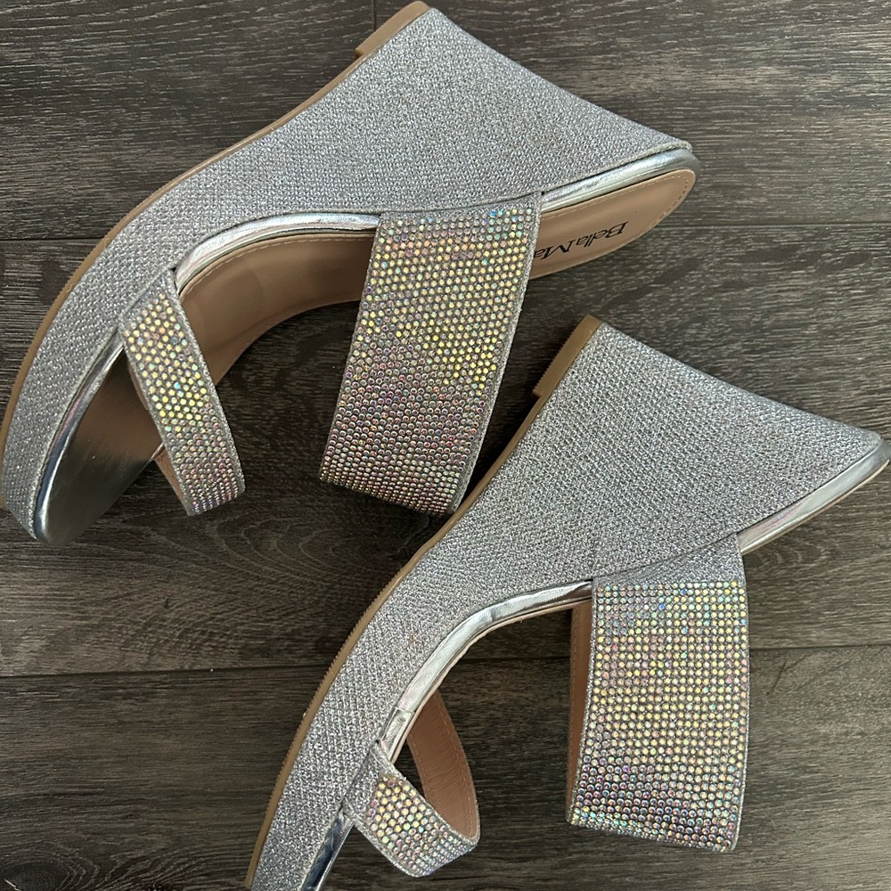 Platforms - Picture 3 of 10